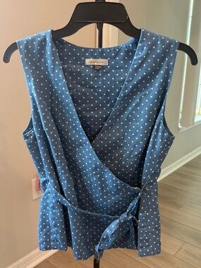 Samantha Dru Women's Size S Blue Polka Dot Wrap Sleeveless Top Shirt